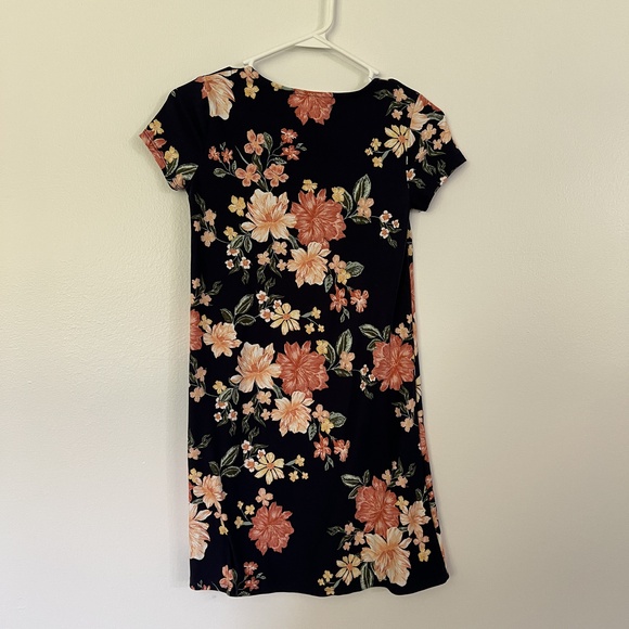 Pink Rose Dress XS Black Pink Floral Short Sleeve Casual Round Neck Everyday - Picture 3 of 3